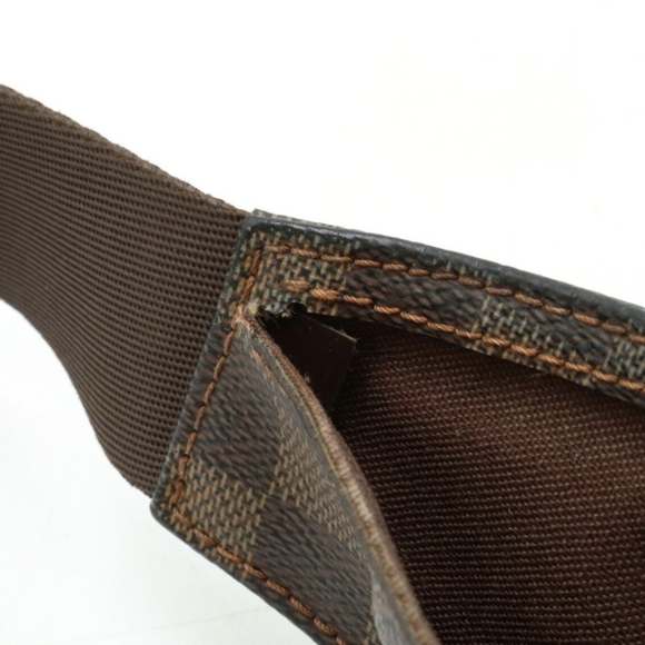 Louie Vuitton bumbag - Picture 8 of 9